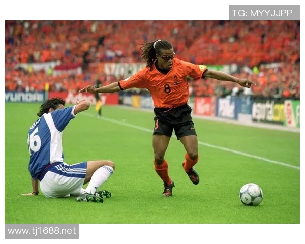 世界足球明星维娜的传奇人生与辉煌成就揭秘 世界足球明星维娜的传奇人生与辉煌成就揭秘