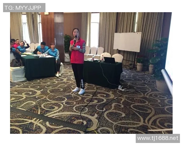 赛后复盘:杭州羽毛球队与重庆羽毛球队的战术意识与团队协作分析