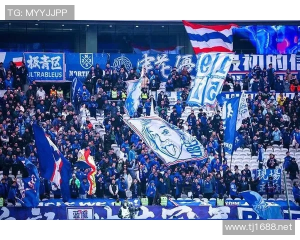 上海足球队状态引发热议球迷与专家观点交锋分析 上海足球队状态引发热议球迷与专家观点交锋分析